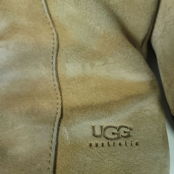 UGG 'Kiera' knee-high boots in tan suede size 8.5 - Picture 2 of 16